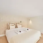 Superb Flat Heart 8Th District Matignon St Honore
