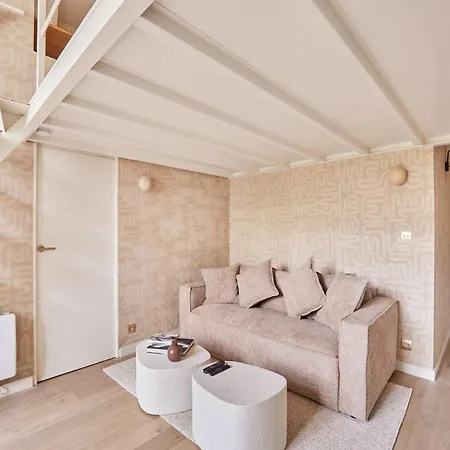 Superb Flat Heart 8th District Matignon St Honore Apartment