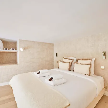 Superb Flat Heart 8th District Matignon St Honore * Paris