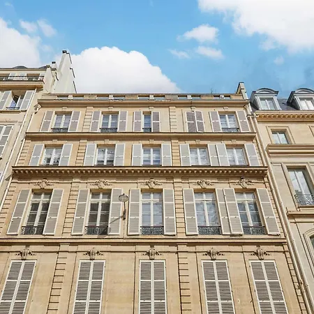 Superb Flat Heart 8th District Matignon St Honore Apartment *